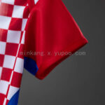 body-de-bebe-croacia-primera-equipacion-2026-2027-puño