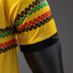camiseta-jamaica-primera-equipacion-version-jugador-mundial-2026-puño