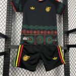 conjunto-niño-jamaica-bob-marley-segunda-equipacion-mundial-2026-parte-inferior