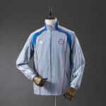 cortaaviento-bayern-munich-plateado-2025-2026