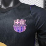 camiseta-fc-barcelona-segunda-equipacion-version-jugador-2026-2027-escudo