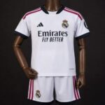 conjunto-niño-real-madrid-primera-equipacion-2026-2027