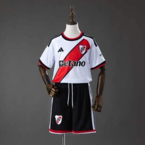 conjunto-niño-river-plate-primera-equipacion-2026-2027
