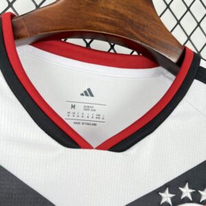camiseta-alemania-primera-equipacion-mundial-2026-cuello