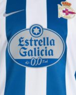 camiseta-deportivo-de-la-coruña-primera-equipacion-2026-2027-pecho