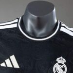 camiseta-real-madrid-version-jugador-edicion-especial-2026-2027-cuello