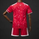 conjunto-niño-liverpool-primera-equipacion-2026-2027-parte-trasera