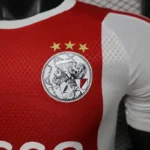 camiseta-ajax-primera-equipacion-version-jugador-2026-2027-escudo