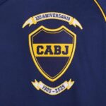 camiseta-boca-juniors-primera-equipacion-2026-escudo