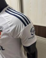 camiseta-como-segunda-equipacion-version-jugador-2026-2027-puño