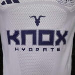 camiseta-newcastle-tercera-equipacion-version-jugador-2026-2027-pecho-2