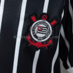 conjunto-niño-corinthians-segunda-equipacion-2026-2027-escudo